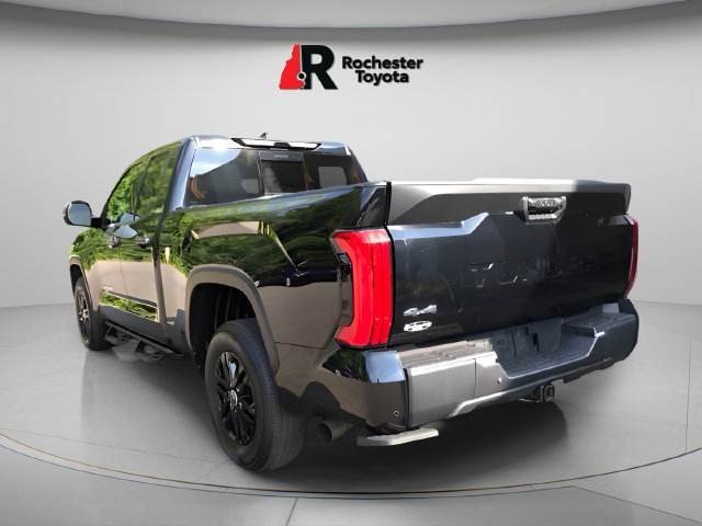 Used 2022 Toyota Tundra SR5 w/ SR5 Convenience Package AWD/4WD image 5