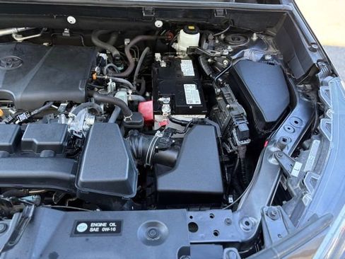 Used 2024 Toyota RAV4 XLE Premium image 35