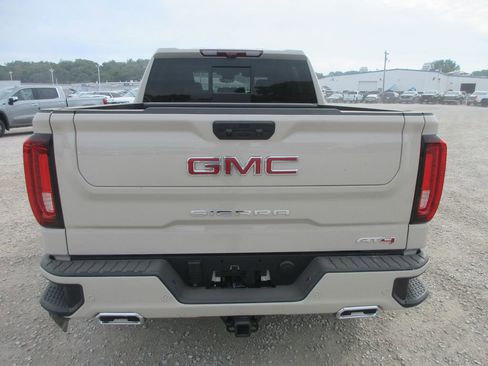 New 2026 GMC Sierra 1500 AT4 w/ AT4 Premium Package AWD/4WD image 5