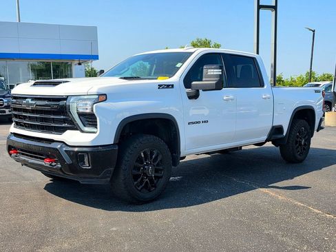 Used 2025 Chevrolet Silverado 2500 LTZ w/ Trail Boss Package AWD/4WD image 2