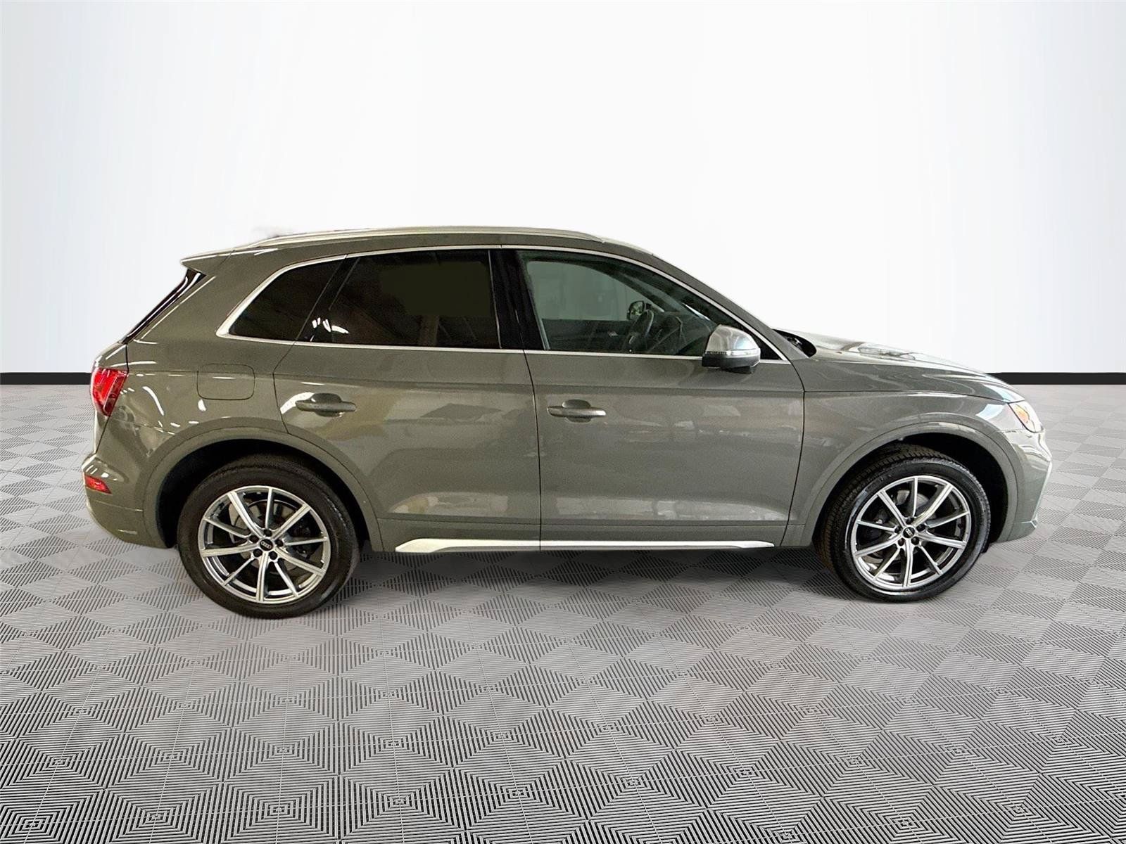 Used 2023 Audi SQ5 Premium Plus w/ Premium Plus Package AWD/4WD image 8