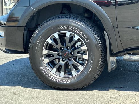 Used 2021 Nissan Titan PRO-4X w/ Pro-4x Convenience Package AWD/4WD image 23