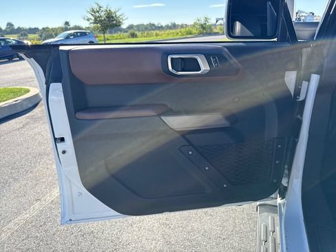 Used 2023 Ford Bronco Outer Banks AWD/4WD image 23