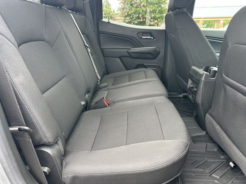 Used 2023 Chevrolet Colorado LT w/ LT Convenience Package II RWD image 16