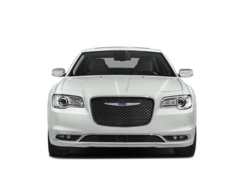 Certified 2019 Chrysler 300 Limited AWD/4WD image 4
