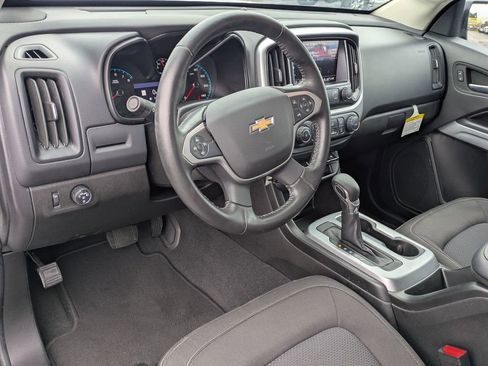Used 2022 Chevrolet Colorado LT w/ LT Convenience Package image 18