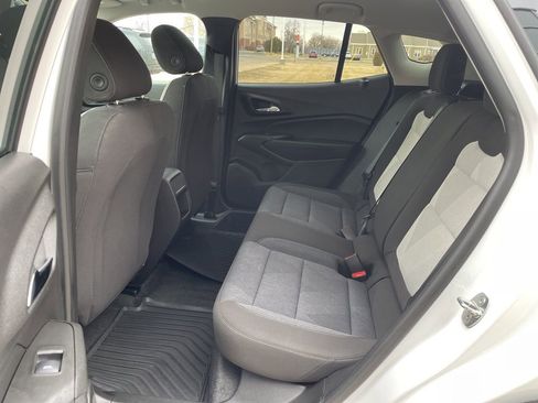 Used 2024 Chevrolet Trax LS w/ Driver Confidence Package FWD image 10
