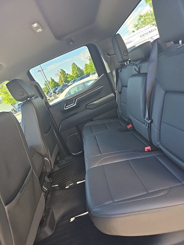 Used 2024 GMC Sierra 1500 SLT AWD/4WD image 14