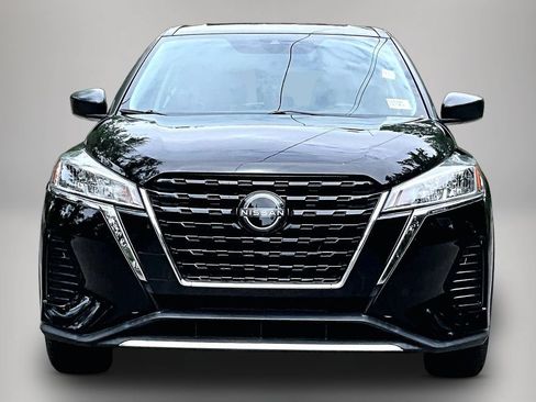 Used 2022 Nissan Kicks S FWD image 3