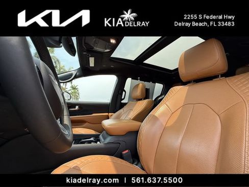 Used 2023 Chrysler Pacifica Pinnacle FWD image 19