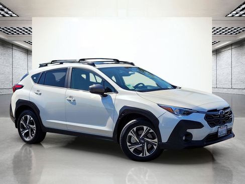 Certified 2025 Subaru Crosstrek 2.5i Premium AWD/4WD image 2