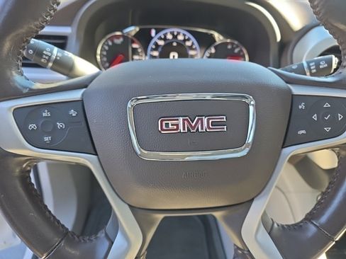 Used 2020 GMC Acadia SLT w/ Driver Alert Package II image 20
