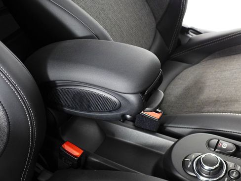 Used 2022 MINI Cooper SE image 17