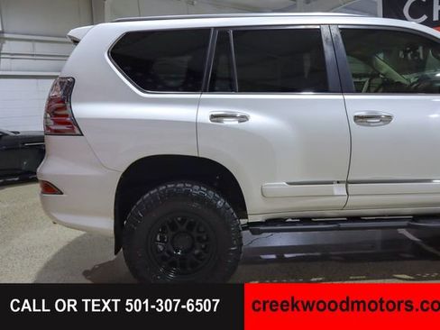 Used 2019 Lexus GX 460 Luxury AWD/4WD image 32