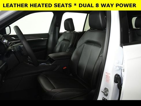 New 2025 Jeep Grand Cherokee Limited 4xe image 4