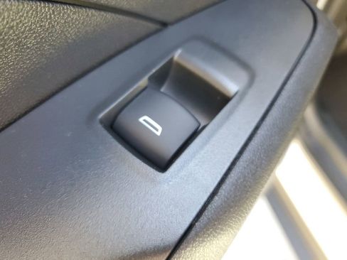 New 2026 Chevrolet Trax RS w/ Sunroof Package image 17