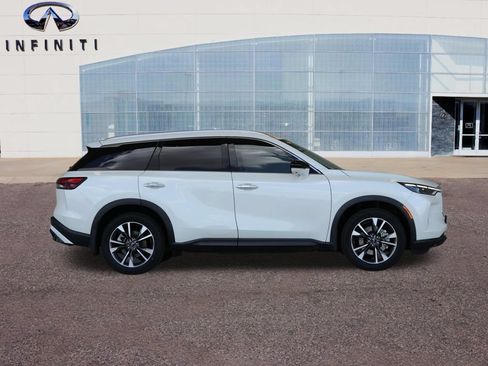 Certified 2023 INFINITI QX60 Luxe w/ Cargo Package AWD/4WD image 40
