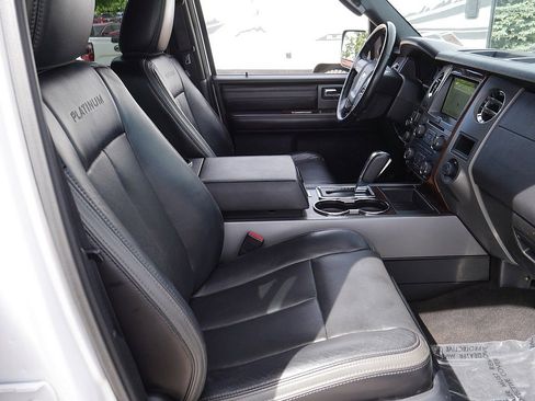 Used 2016 Ford Expedition Platinum AWD/4WD image 63
