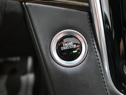 Used 2020 Cadillac Escalade Platinum AWD/4WD image 26