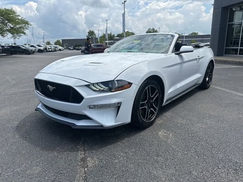 Used 2022 Ford Mustang Premium image 3