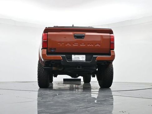 Used 2025 Toyota Tacoma TRD Sport image 37