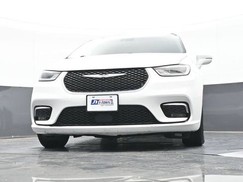 Used 2022 Chrysler Pacifica Touring-L FWD image 54