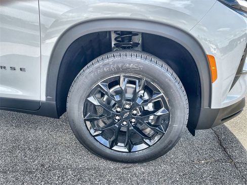 New 2026 Chevrolet Traverse LT w/ Midnight/Sport Edition image 18