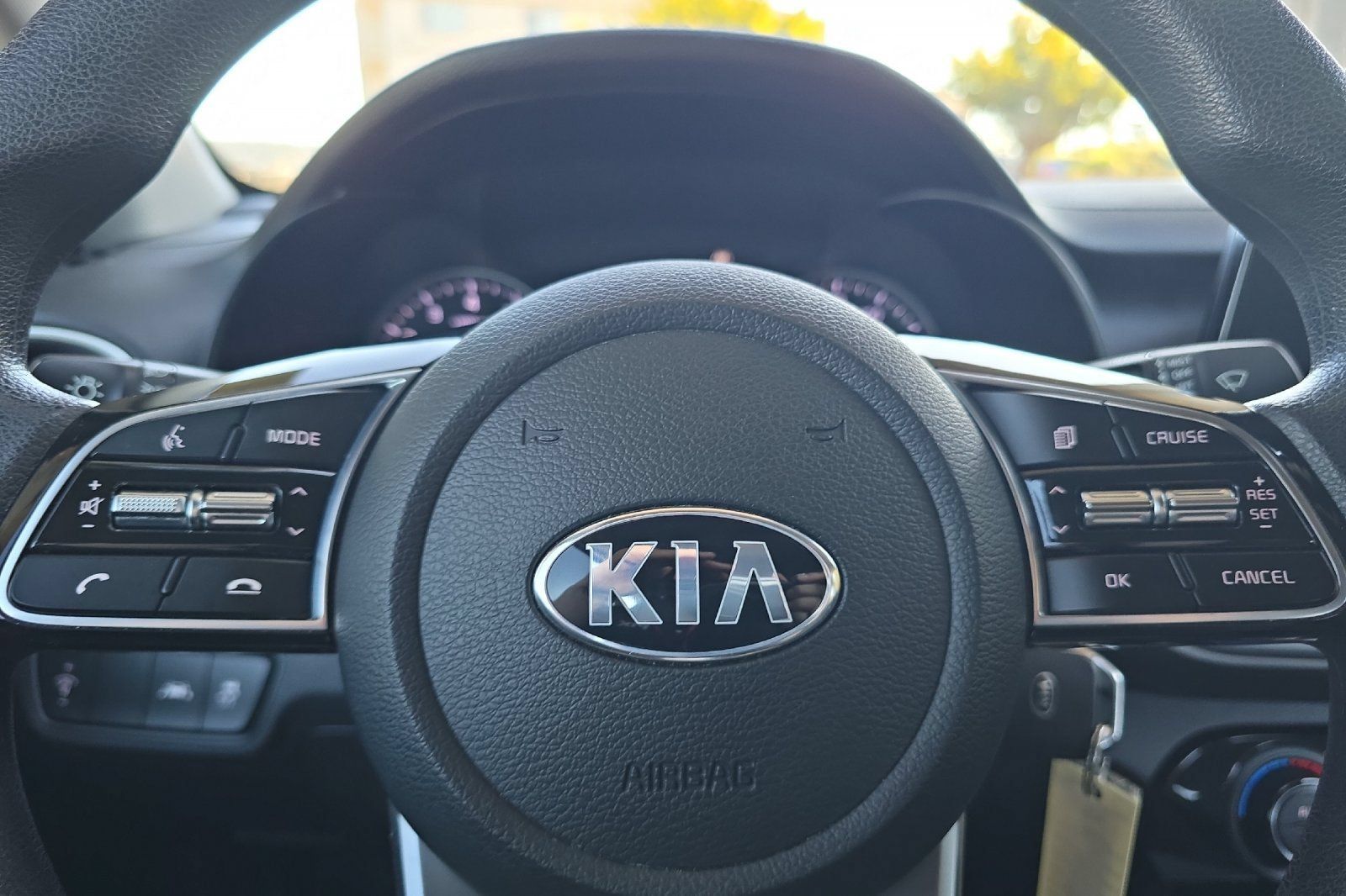 Used 2019 Kia Forte LXS FWD image 18