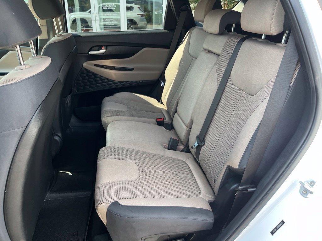 Used 2019 Hyundai Santa Fe SEL FWD image 16