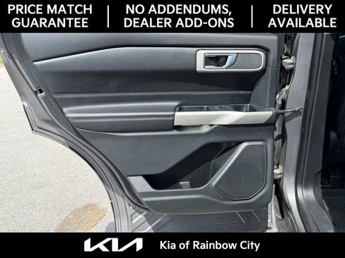 Used 2021 Ford Explorer XLT w/ Equipment Group 202A RWD image 14