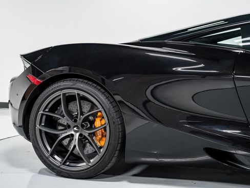 Used 2020 McLaren 720S Performance RWD image 43