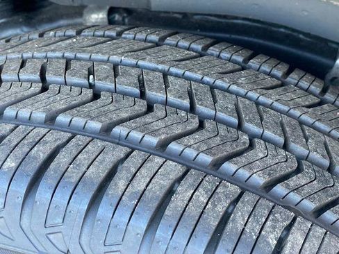 Used 2022 Lexus GX 460 Premium w/ Accessory Package image 25