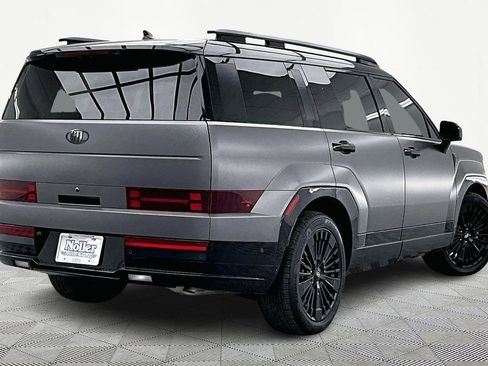 Used 2025 Hyundai Santa Fe Calligraphy image 2