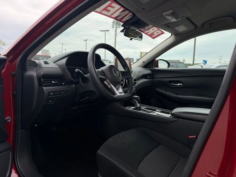 Used 2023 Nissan Sentra SV FWD image 9