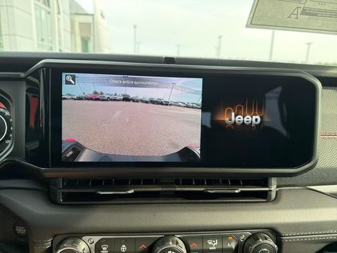 New 2026 Jeep Gladiator Rubicon AWD/4WD image 23