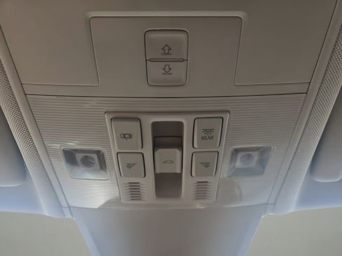 Used 2024 Volkswagen Tiguan Wolfsburg Edition image 23