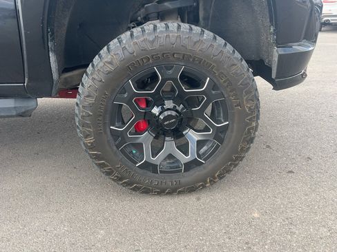 Used 2020 Chevrolet Silverado 1500 LTZ w/ LTZ Plus Package image 5