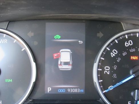Used 2022 Toyota RAV4 XLE w/ Convenience Package AWD/4WD image 33