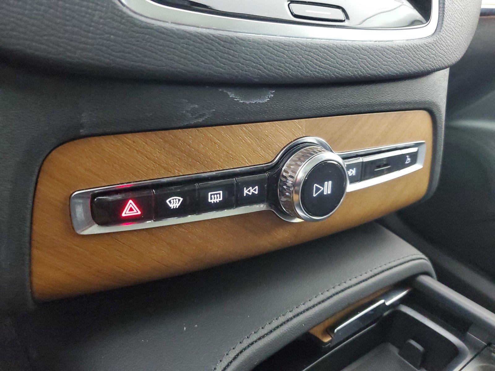 Certified 2023 Volvo XC90 B6 Plus w/ Protection Package Premier AWD/4WD image 31