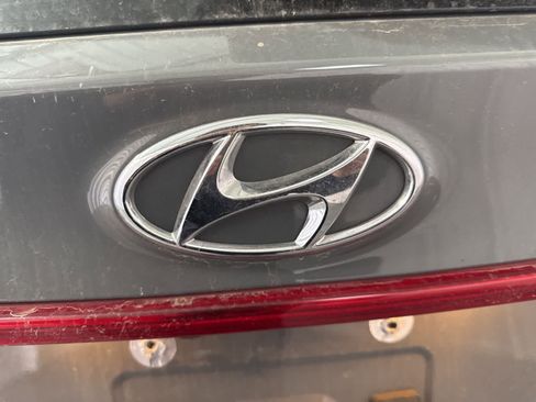 Certified 2022 Hyundai Santa Fe SEL image 12