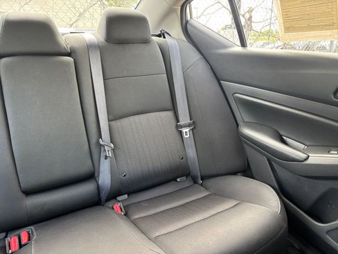 Used 2024 Nissan Altima 2.5 SV image 37