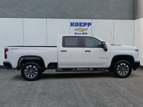 New 2026 Chevrolet Silverado 2500 Custom w/ Custom Value Package AWD/4WD image 6