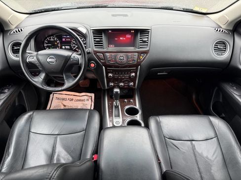 Used 2014 Nissan Pathfinder Platinum AWD/4WD image 13