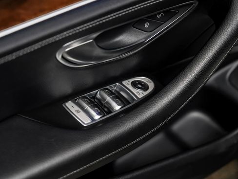 Used 2017 Mercedes-Benz E 300 image 41