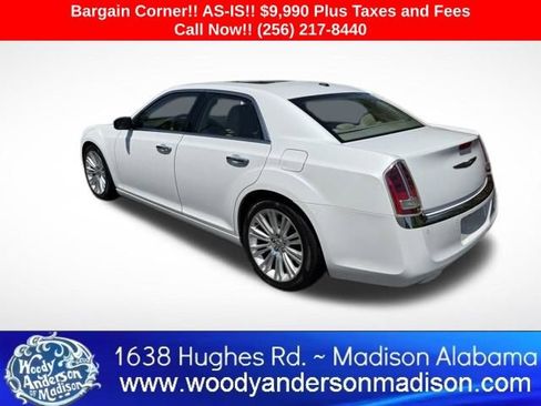 Used 2013 Chrysler 300 C w/ Light Group image 4