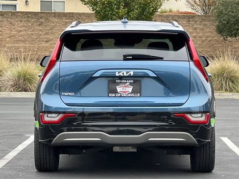 Certified 2023 Kia Niro Wave image 7