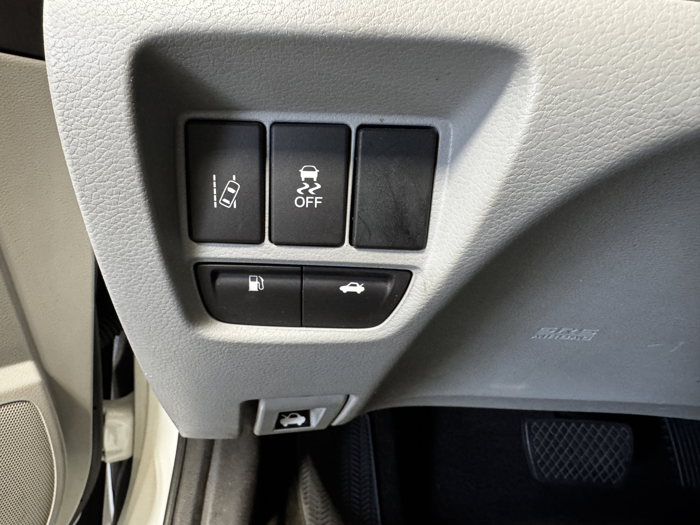 Used 2017 Acura TLX w/ Technology Package FWD image 28