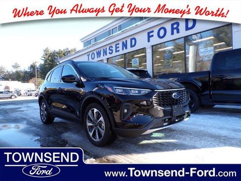 Certified 2025 Ford Escape Platinum image 1