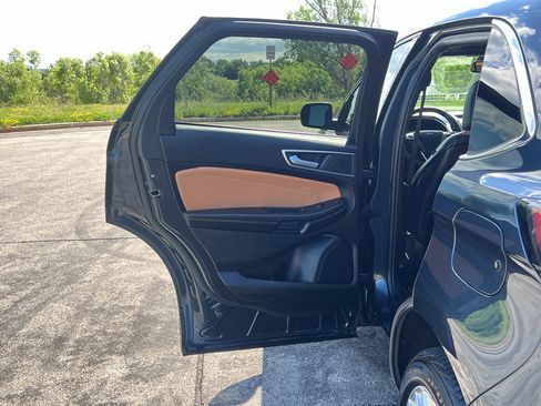Used 2024 Ford Edge Titanium w/ Titanium Elite Package AWD/4WD image 34