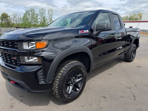 Used 2019 Chevrolet Silverado 1500 Custom Trail Boss AWD/4WD image 9